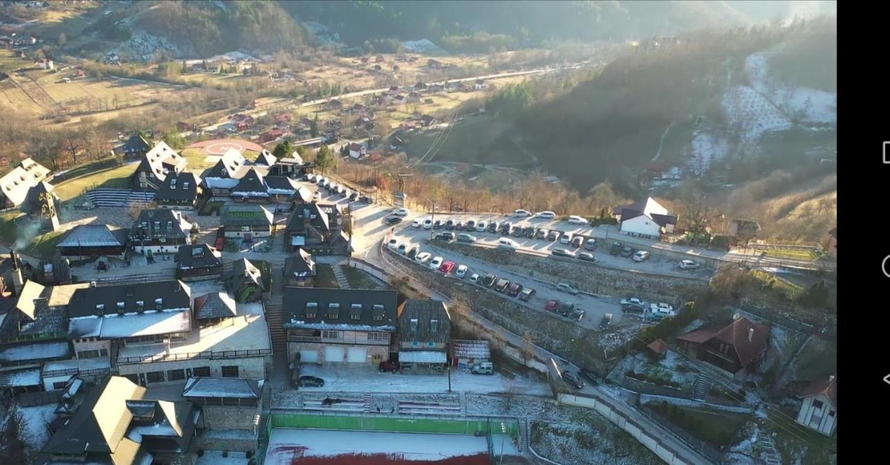 Tri Bagrema Km Lägenhet Mokra Gora Exteriör bild