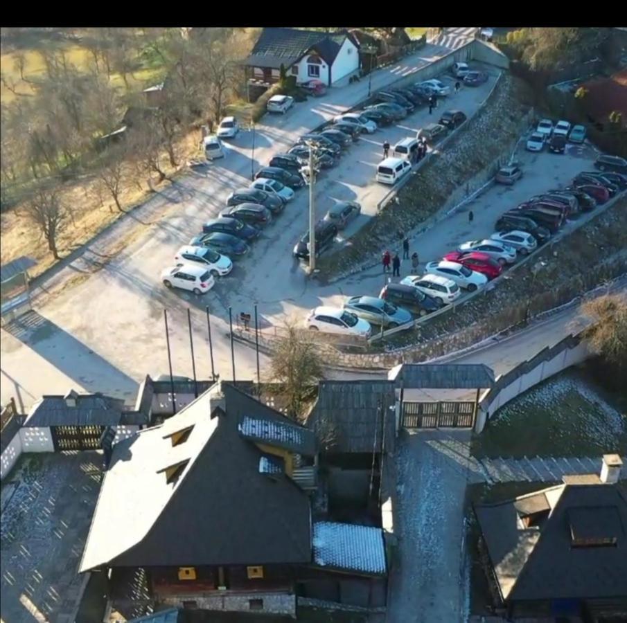 Tri Bagrema Km Lägenhet Mokra Gora Exteriör bild