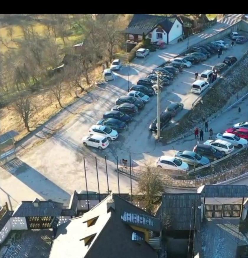 Tri Bagrema Km Lägenhet Mokra Gora Exteriör bild